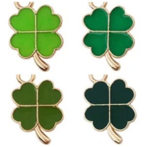 Kaartkadootje -> Hangertje Klavertje - No:02 (Klavertje Geluk - Hartjes stippen - Groen klavertje vier)^ - Afbeelding 3